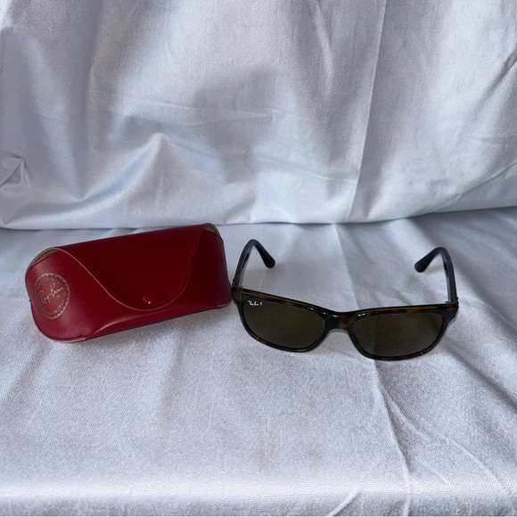 Ray-Ban Other - Ray Ban RB 4184 710/83 Tortoise Frame Brown Polarized Lenses Sunglasses w/Case